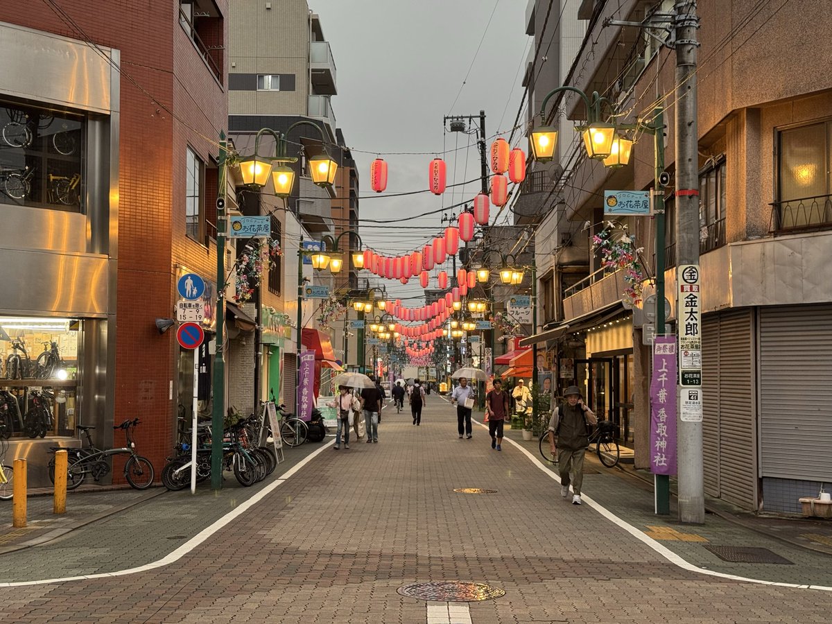 captainsouta's tweet image. 40までにしたい10のこと聖地巡礼
1話で雀がパンを買ったお店
美味しそうなパンが並んでいたので、今日の朝ごはん用に買いました
雀は朝ごはんにパンを食べていましたね
#ドラマ40までに
#40までにしたい10のこと
#風間俊介
#風ぽん
#庄司浩平
#聖地巡礼