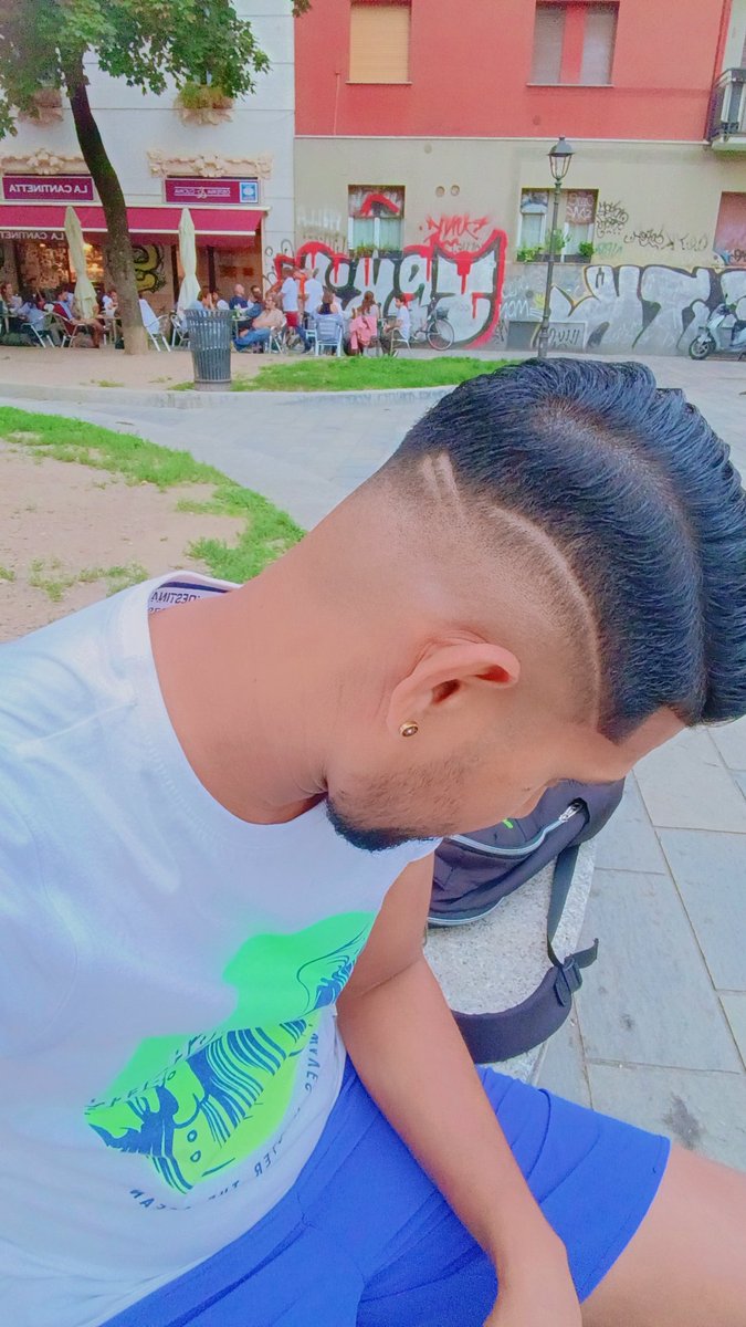 D20022025's tweet photo. මානසික සුවය නැත්තම් රජකම උනත් අතහරින්න ඕන😔🇮🇹🇺🇲🙈😆💕Se non hai salute mentale, devi rinunciare anche a essere un re😔🇮🇹🇺🇲🙈😆💕 https://t.co/NCxX55PYsE