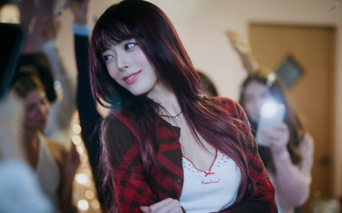 thinksyuna's tweet image. HELLO SHIN YUNA