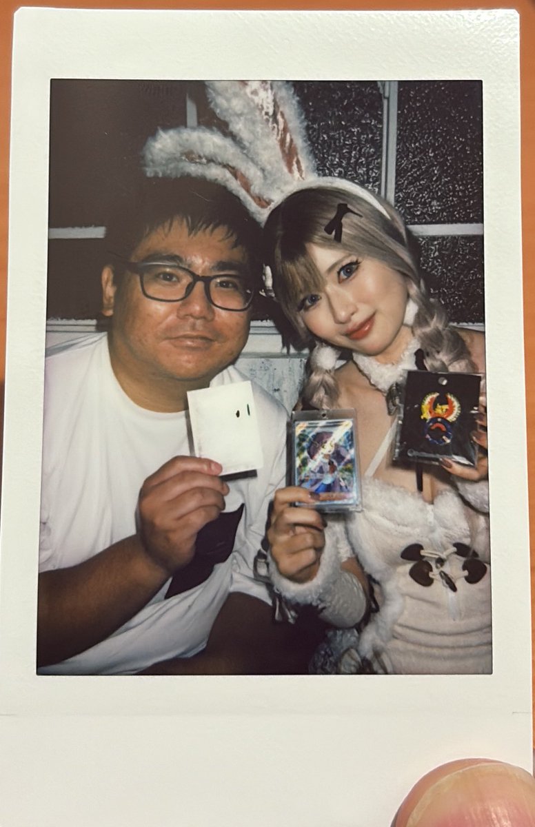 usa_x350_'s tweet image. ふつれさん🐰
ポケモン好きな推し様◓⃙⁣・◓⃙⁣・◓⃙⁣
あっ……⁉️
うさまるが持ってるカードは
メガミミロップSARでふつれさんは、タロちゃんのSRです‼️
お話しいっぱい出来て楽しかった(≧∇≦)
 #UKF撮影会