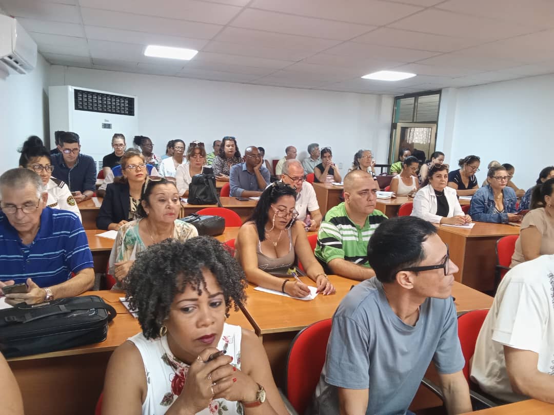 Gestión Documental CAV (@cagestion29419) on Twitter photo #CiegoDeÁvila
Comienza el territorio avileño capacitación sobre la Ley de Transparencia y acceso a la información pública, dirigido por la Viceministra del CITMA Adianez Taboada, la Dtra General de GDA Martha Ferriol y la Dtra del Archivo Nacional Elvira Corbelle. <a href="/citmaciego/">citmaciego</a> #CiegoDeÁvila
Comienza el territorio avileño capacitación sobre la Ley de Transparencia y acceso a la información pública, dirigido por la Viceministra del CITMA Adianez Taboada, la Dtra General de GDA Martha Ferriol y la Dtra del Archivo Nacional Elvira Corbelle. <a href="/citmaciego/">citmaciego</a>
