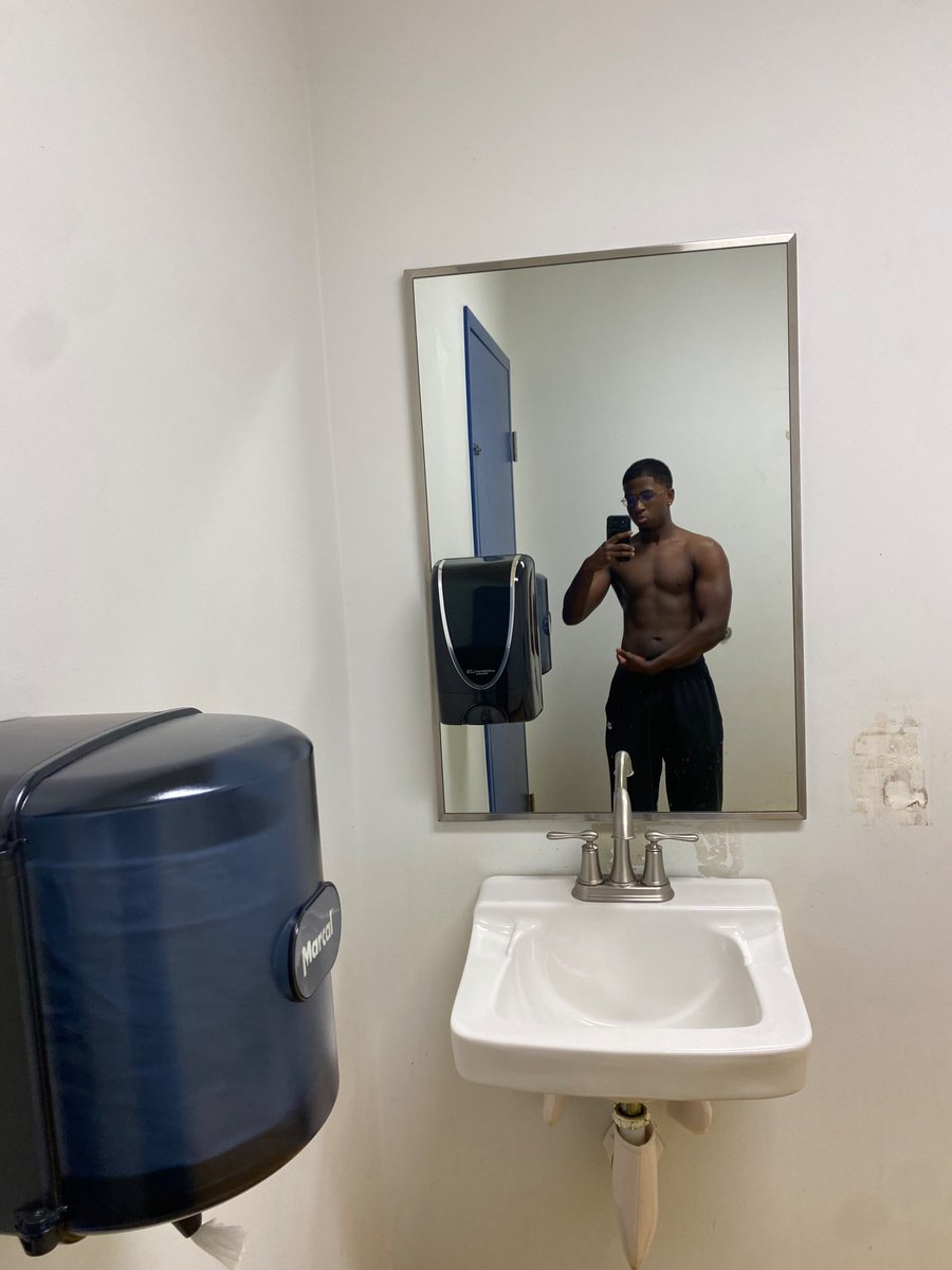 El Stanino tweet media