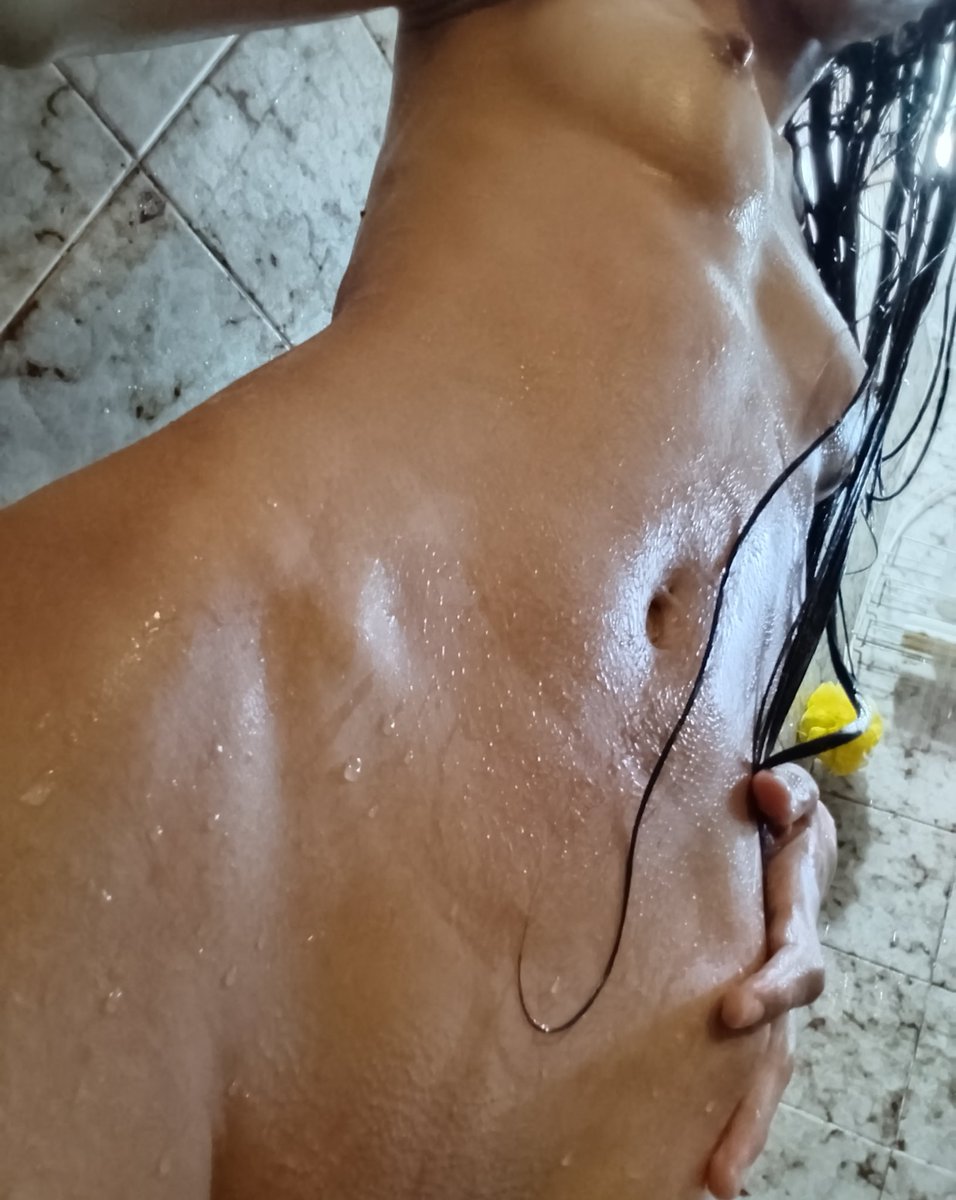 Perra012345's tweet photo. 🚿 https://t.co/R7HTkD6GbS