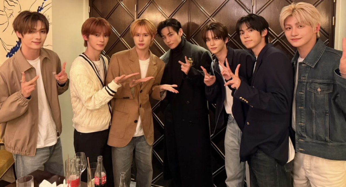 Amber74475618's tweet photo. Taehyung tonight in Paris Thread 

(1) 

FOR PARIS FASHION WEEK
CELINE AMBASSADOR TAEHYUNG
#VxCELINEPFW #CELINESUMMER2026 #TAEHYUNGxCELINE #PFW @celineofficial https://t.co/ay9NlV9itf