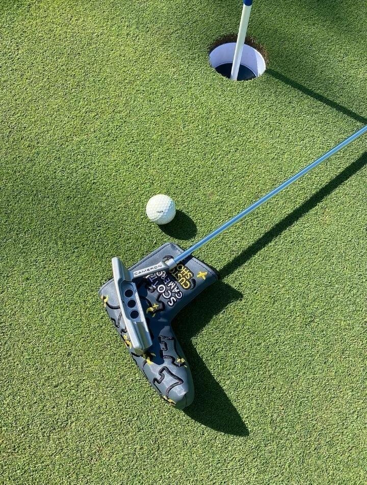 All the beautiful moments that we can never return to are unparalleled good times in the world.