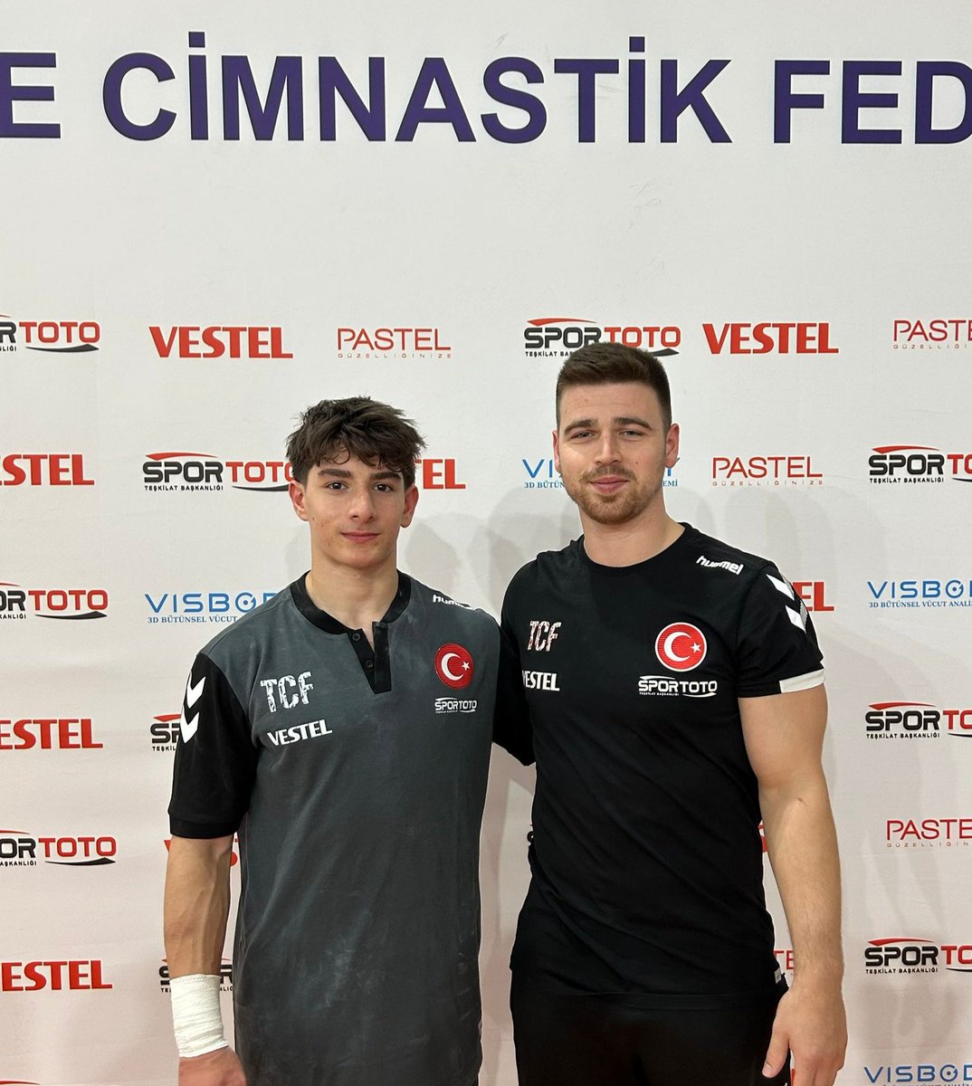 İstanbul'da gerçekleşecek olan 8. Akdeniz Artistik Cimnastik Şampiyonası'na Artistik Cimnastik branşı SEM sporcumuz Umut ÖRS katılım sağlayacaktır.

Katılım sağlayacak olan sporcumuza ve antrenörümüze başarılar dileriz.