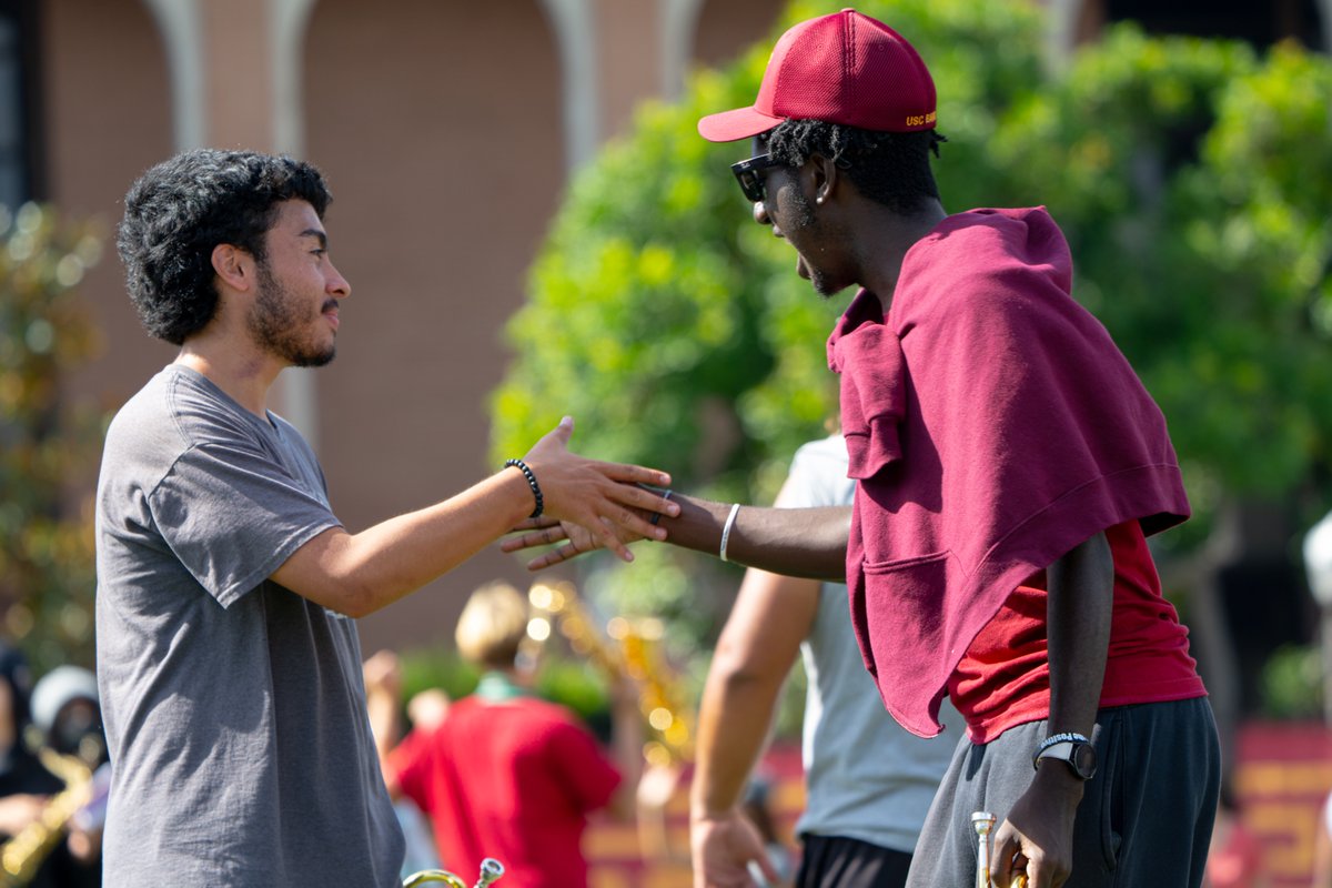 USCTMB's tweet image. Bye week grinding.

Rehearsal this morning, @HollywoodBowl tonight.