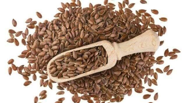 *سفید بال سیاہ کرنے اور آنکھوں کے لیے بہترین نسخہ *
اگر آپ سفید ہوتے بالوں سے پریشان ہیں اور بے فائدہ ٹوٹکوں یا مضر صحت ادویات آزما کر تھک گئے ہیں تو اب فکر کی کوئی بات نہیں۔ یہ جادوئی قدرتی نسخہ آزمائیں اور دیکھیں کیسے بال دوبارہ سیاہ، گھنے اور چمکدار ہو جاتے ہیں.
ھوالشافی!
▪