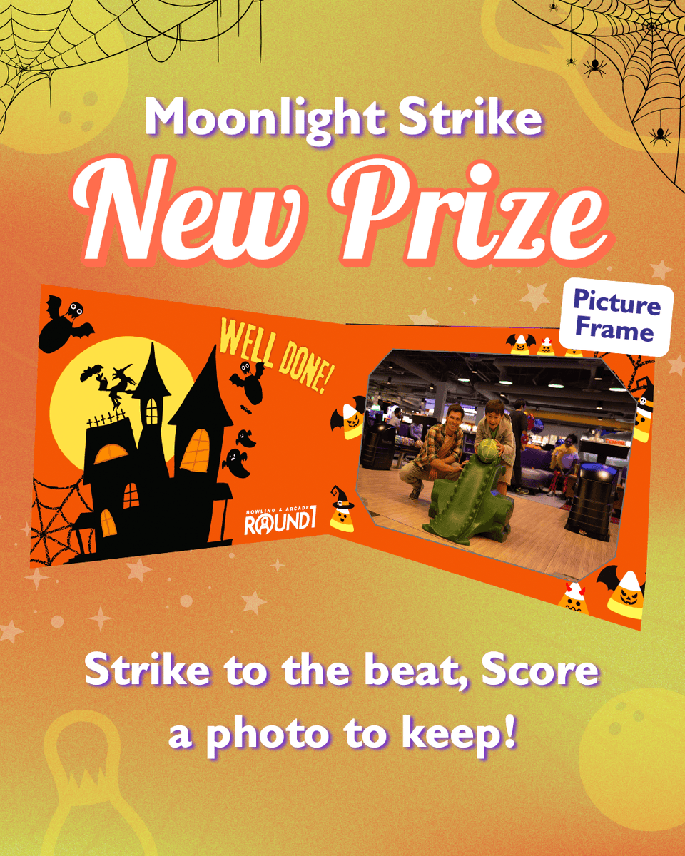 Round1USA's tweet photo. A strike this good is no trick—it's a treat! 🕸️🎳 Score big every hour during Moonlight Strike and celebrate your victory with a free photo frame!

🪄Click the link for full details!
https://t.co/0mYmSRDeoj

#Round1USA #round1 #bowling #bowlingfun #photoframe https://t.co/epMC9gkIEE