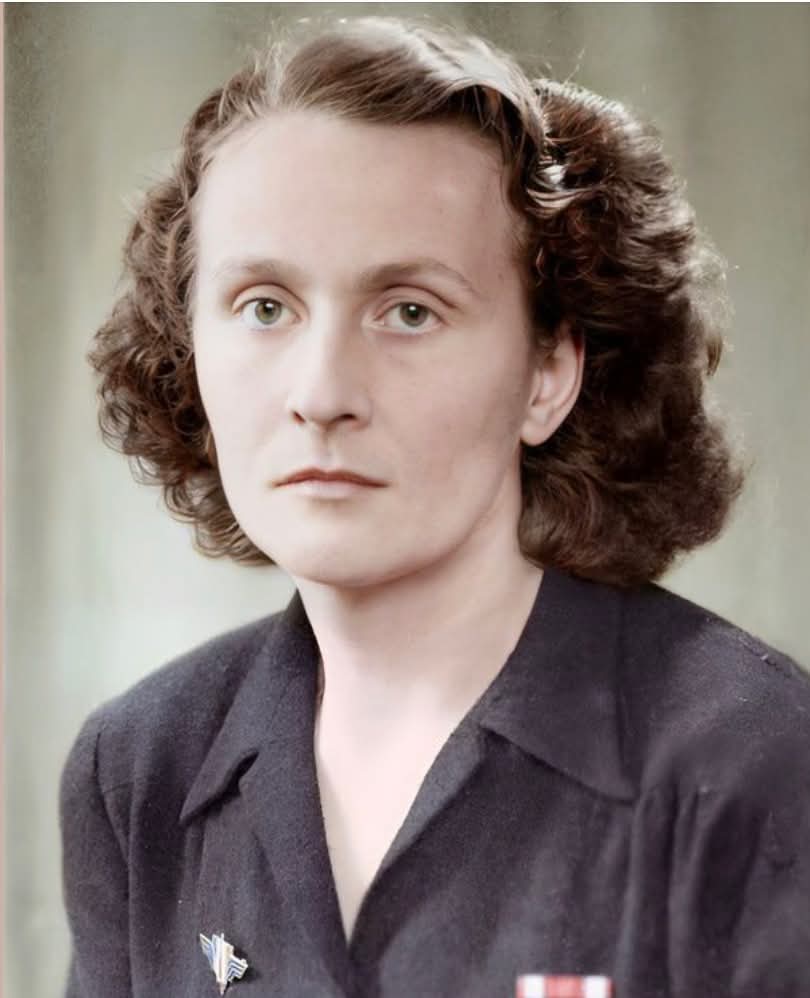 histories_arch's tweet image. Catherine Dior, a French Resistance fighter and the younger sister of fashion designer Christian Dior.... 

During the darkest years of the Nazi occupation, one woman proved that resistance is fought not only with weapons, but with information. Catherine Dior, younger sister of…