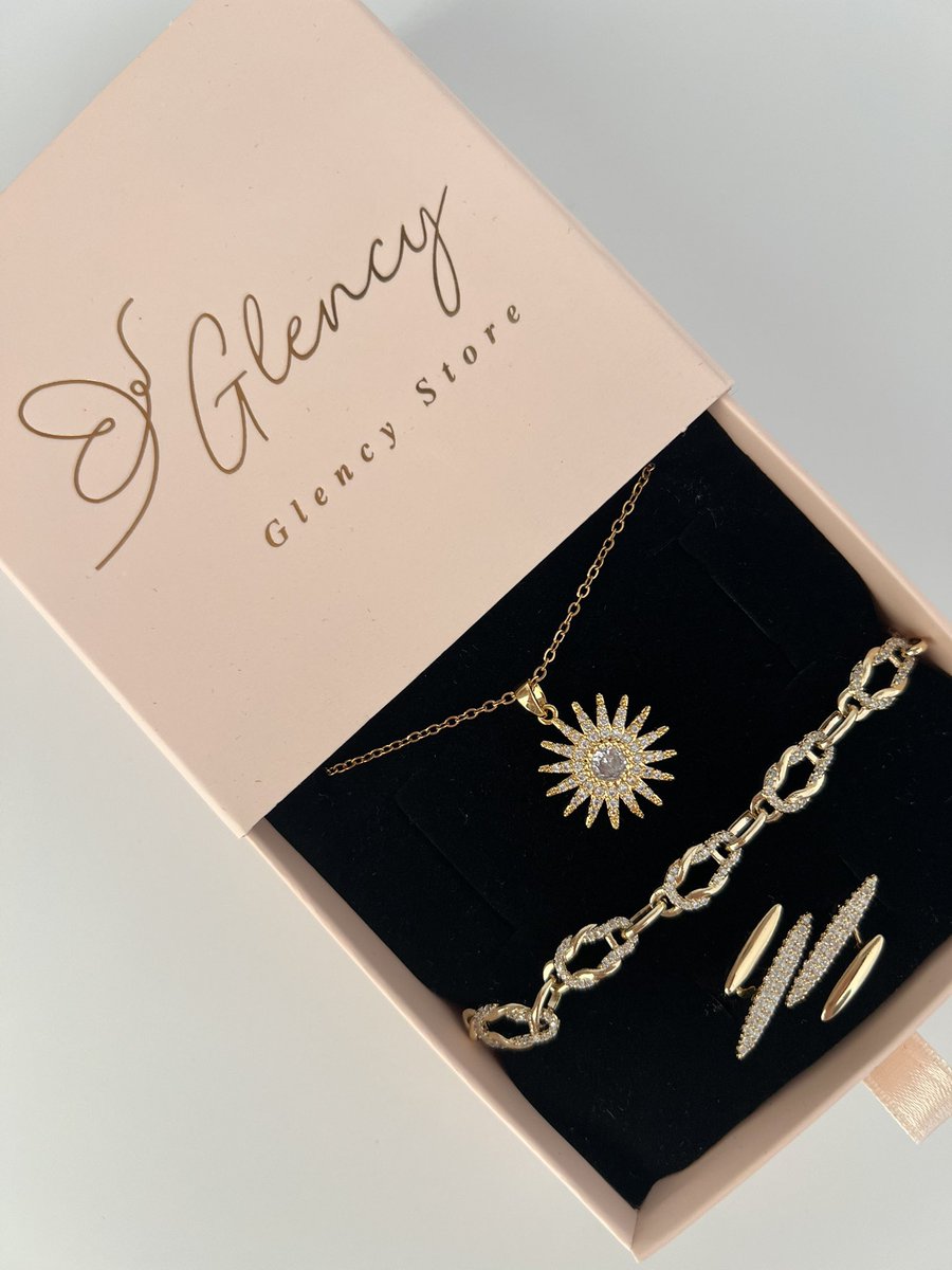 dona_celesta's tweet photo. @glencystore 💞 https://t.co/yjSqXqbeux