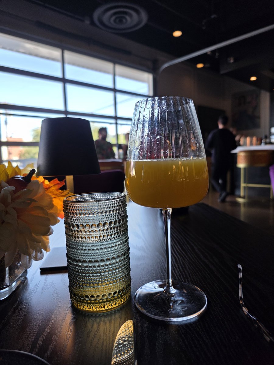jorockart's tweet photo. @LasVegasLocally @palatelv for brunch and Hubby's birthday https://t.co/cAxdcvRNRP