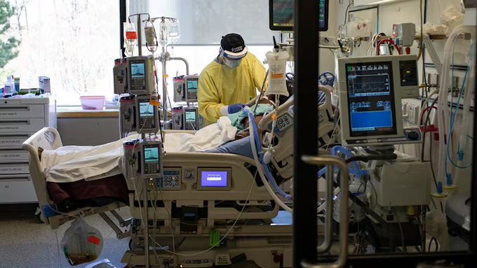 Ontario: decide what's best:
ICU: about $5000/day
Hospital bed: $2000/day
Jail: $500/day
Shelter: $200/day
Supportive housing: $133/day
Safe consumption site: $52/day

From my clinical experience we choose the most expensive for taxpayers when the least expensive would work.