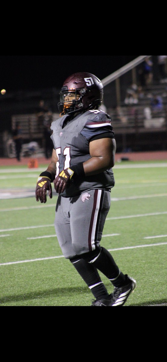 Taraye51's tweet image. First game of the season!! Feels great to be back on the field!🏈 ⏳🤞🏾#51 #ForcedFumble #ArizonaFootball #Tucson #DesertViewHighschool #Dline #DefensiveTackle #Ballislife