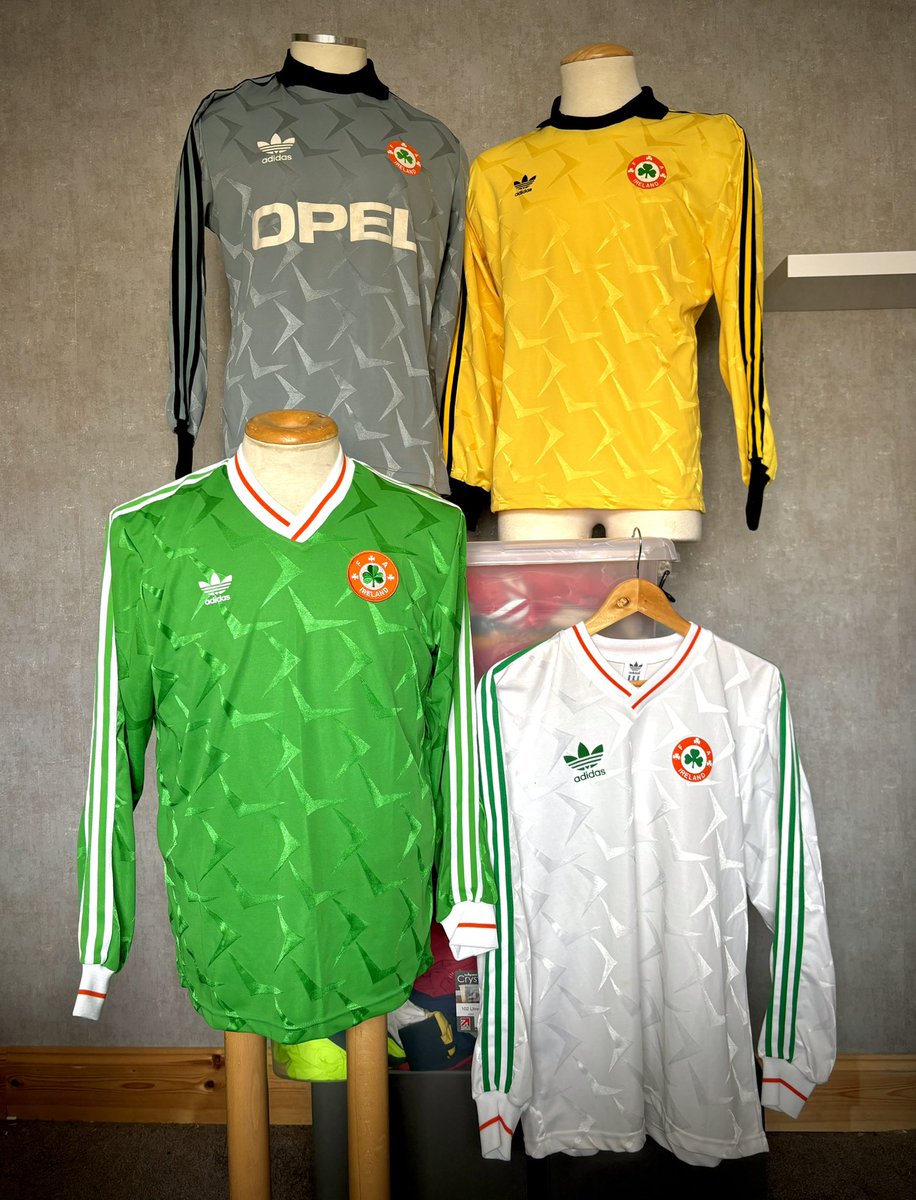 Right, time to take my mind off that result. Italia 90 anyone? 🤔
#COYBIG