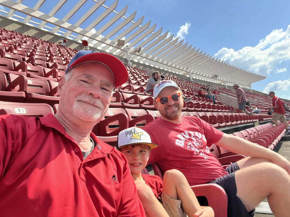 odc1992's tweet photo. @GoCards annual Father’s Day football trip - 3 generations https://t.co/zHU8ChrV4X
