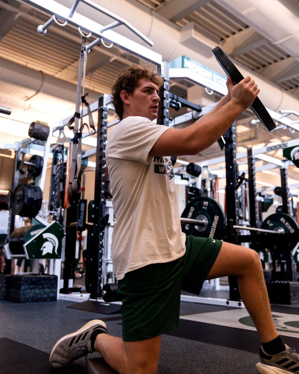 MSU_Wrestling's tweet image. Stronger each day 💪

#GoGreen | #OneFocus