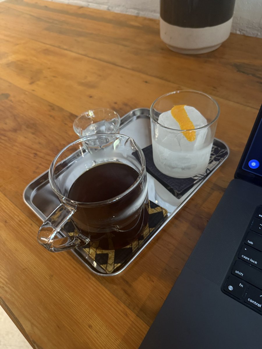 kvncnls's tweet image. Just paid over $14 for iced coffee wtf