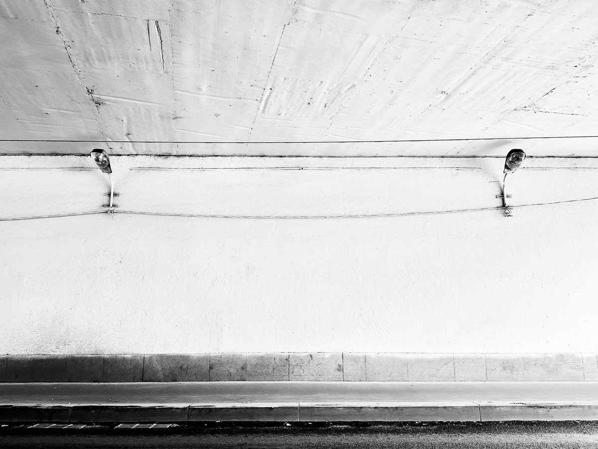 JuliaMaikut's tweet photo. #day276  minimalism… #street #challenge #challenge365 #perspective #challengephoto #challengephoto365 https://t.co/UmqXmgUBLT