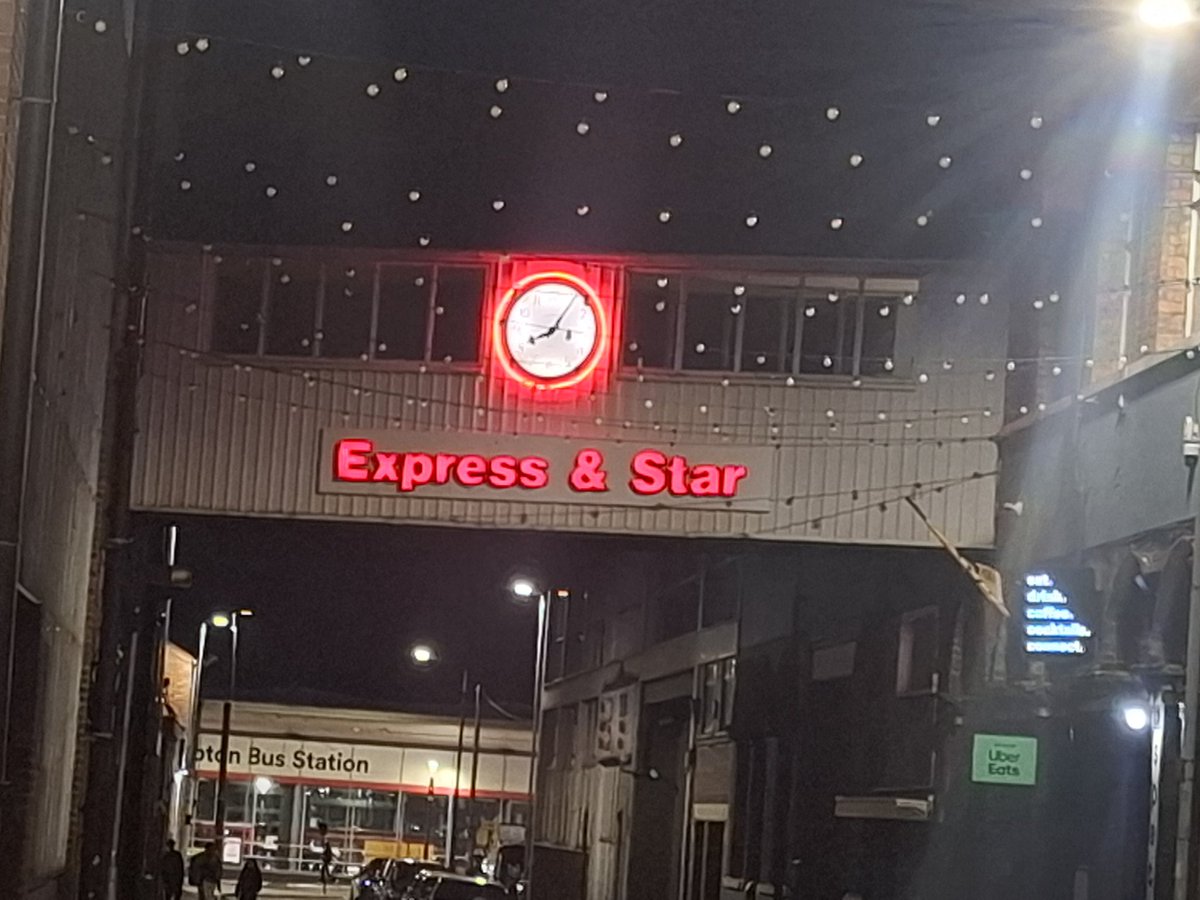 Ian Carter (@iancarterim) on Twitter photo In Wolverhampton ahead of the Brighton game.
What a magnificent office this once was, and what a great brand it still is. In Wolverhampton ahead of the Brighton game.
What a magnificent office this once was, and what a great brand it still is.