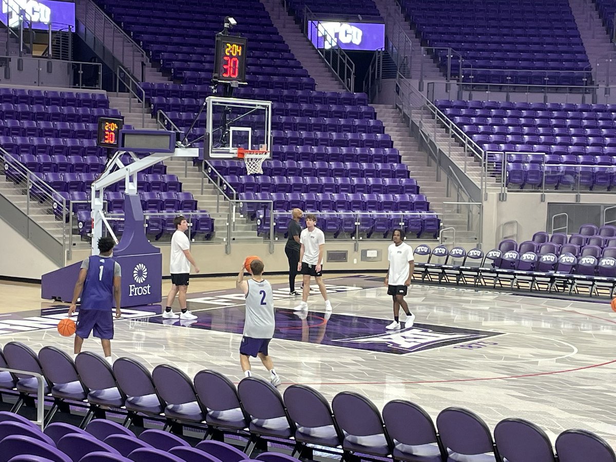 Always students of the game! <a href="/ClementeKid21/">Sean Taylor</a> &amp; <a href="/GymRatBBall/">Patrick Rangel</a> 
Soaking up some knowledge this weekend at SMU &amp; TCU!
Thank you, <a href="/TCUBasketball/">TCU Men's Basketball</a>!  Looking forward to a great season!
Have a great season, <a href="/hardingbrock2/">brock harding</a>!
#gofrogs🐸