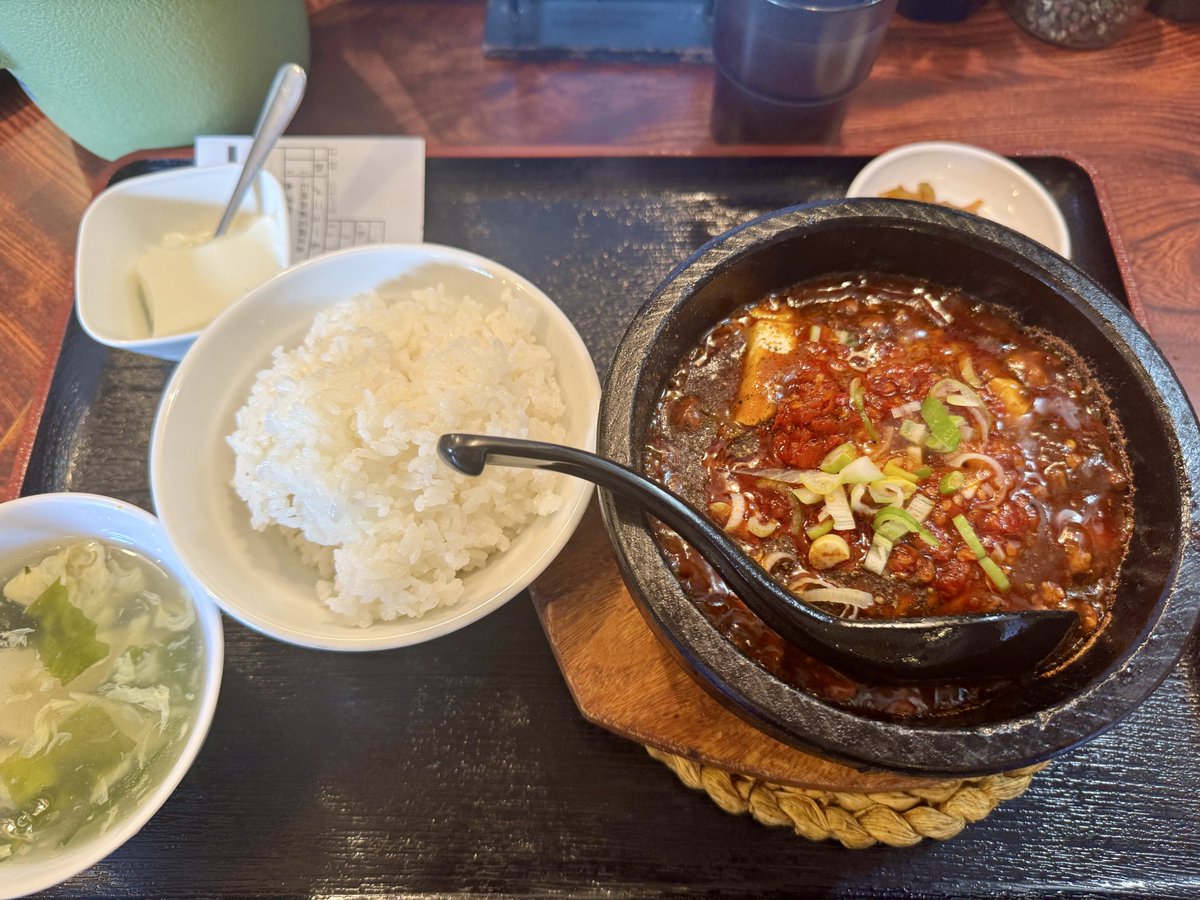 ogaken1102's tweet photo. 麻辣先生
激辛石焼き麻婆豆腐🥵🥵🥵 https://t.co/N2ZyY6F3EH