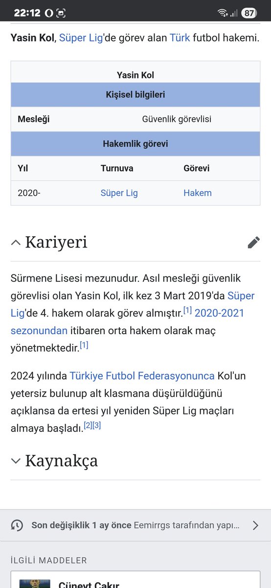 simitseven_mart's tweet photo. 2024 De uygun olmadığı için bir alt lige düşürülen hakeme derbi maçı verilmiş sonuç ve kararlar ortada. @TFF_Org
#yasinkol #GSvBFK #lemina https://t.co/pGbiCftAUa