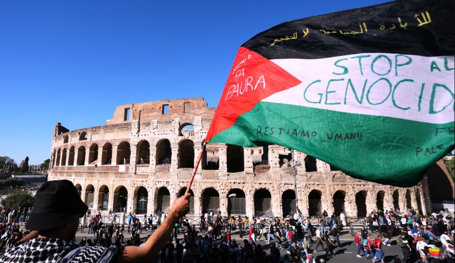 #apnews Massive marches in Rome, Barcelona and Madrid protest Israel’s military campaign in Gaza.
#Gaza  #Rome #Barcelona #Madrid