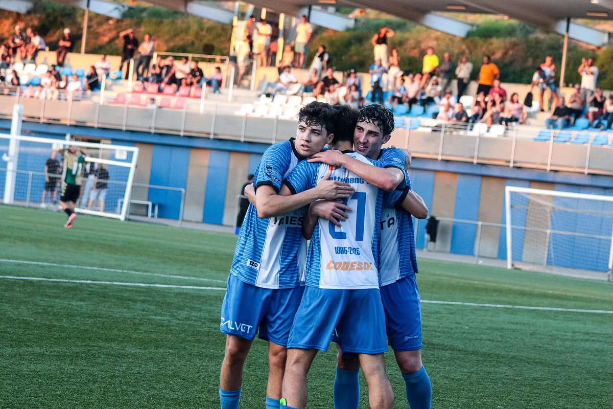 ❤️‍🔥 Els primers +𝟑 𝐚 𝐜𝐚𝐬𝐚 𝐧𝐨𝐬𝐭𝐫𝐚 𝐚𝐦𝐛 𝐥𝐚 𝐧𝐨𝐬𝐭𝐫𝐚 𝐚𝐟𝐢𝐜𝐢𝐨́!

😏 Les cares de felicitat ho diuen tot, oi?

🔥 Som-hi nois, 𝒍𝒂 𝒑𝒓𝒊𝒎𝒆𝒓𝒂 𝒅𝒆 𝒎𝒐𝒍𝒕𝒆𝒔!

📸 (Guillem Mendoza)

#sempresantfe