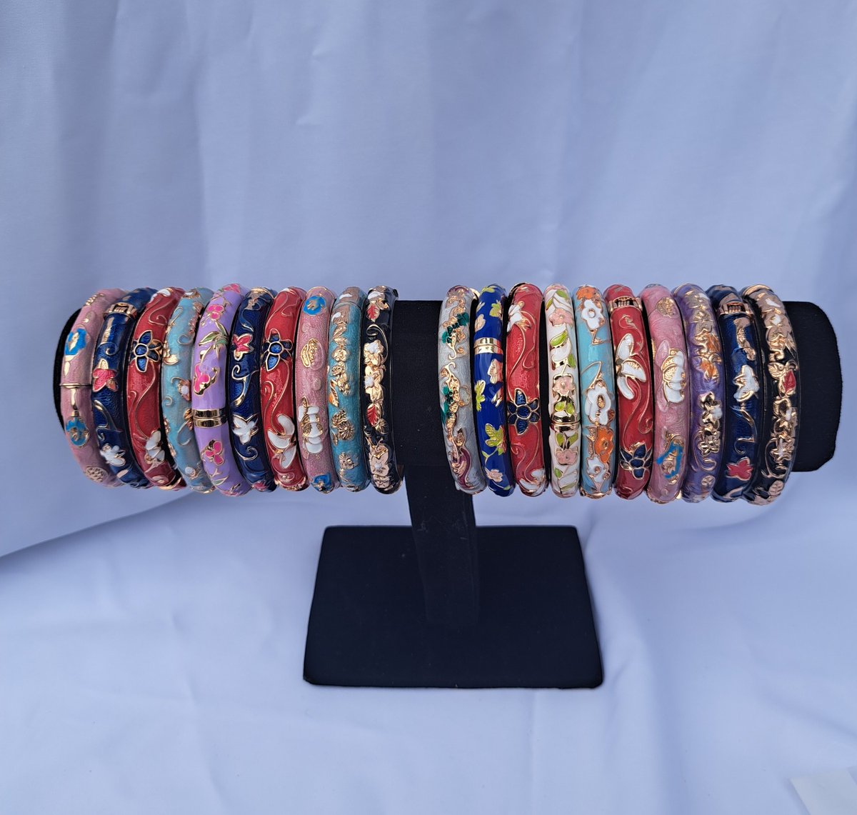 raecessories tweet picture