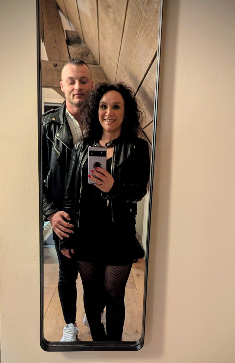 Welke cuck gaat mijn date night met Alpha betalen?
