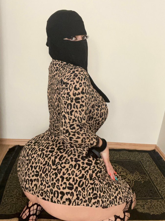 Ayesha Ali⚪⚪ (@ayesha9081) on Twitter photo 