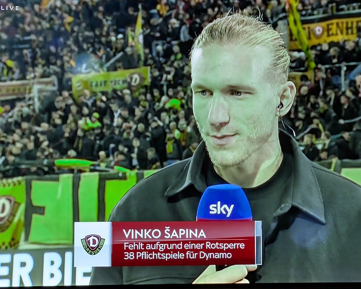 sPilzle tweet media