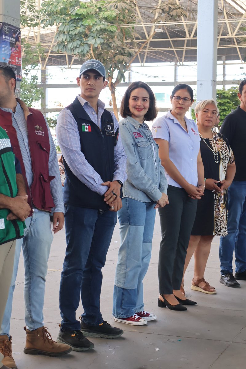 itzulBarrera's tweet image. ¡Estamos muy felices porque nuestra Gran Feria de Salud: Jornadas de la paz fue un éxito rotundo!

Gracias a las gestiones con la Secretaría de Salud Federal, el IMSS, el ISSSTE, la Secretaría de Bienestar y el Sistema Nacional de Salud, logramos llevar hasta el Parque San…