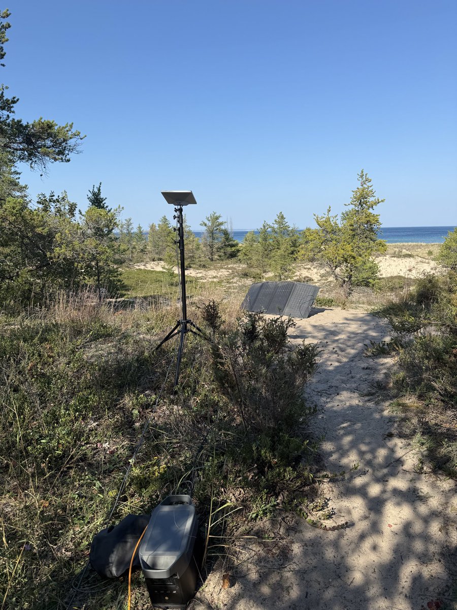 nondescriptpoi's tweet image. Solar power and Starlink = freedom