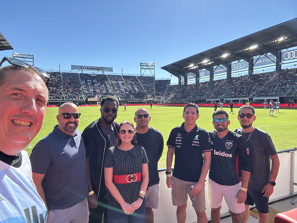 Wesley_Riley35's tweet photo. Pretty cool @CharlotteFC vs @dcunited experience #Logebox https://t.co/fiM9qeNBJ5