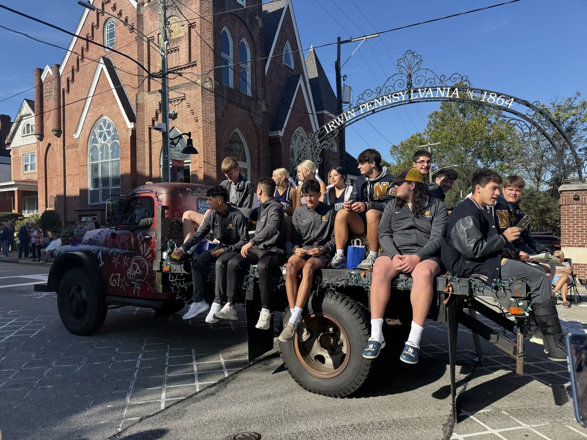 Norwin High School Football (@norwinfb) on Twitter photo Homecoming Parade 2025 ✅
Everyone have a great night and be safe Homecoming Parade 2025 ✅
Everyone have a great night and be safe
