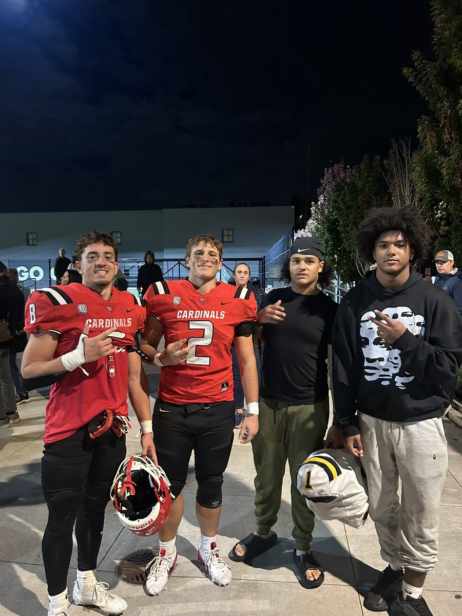 Coach Dré (@coachdrehughes) on Twitter photo Proud of this group! These guys worked their butts off this offseason and kept the brotherhood of LB’s! Football family!  Shout out to <a href="/RUNMC24/">Ryan McCants</a> and <a href="/CoachSchnaufer/">Cody Schnaufer</a> for all ya’ll do for these boys. Grade A programs! 
<a href="/GeovoneyBurks/">Geovoney Burks (3⭐️LB)</a> 
<a href="/Milesgreen55/">Miles Green</a> 
<a href="/LeonardoC2008/">Leonardo Correani</a> 
<a href="/EmmanuelW08/">Emmanuel Wisbrock</a> Proud of this group! These guys worked their butts off this offseason and kept the brotherhood of LB’s! Football family!  Shout out to <a href="/RUNMC24/">Ryan McCants</a> and <a href="/CoachSchnaufer/">Cody Schnaufer</a> for all ya’ll do for these boys. Grade A programs! 
<a href="/GeovoneyBurks/">Geovoney Burks (3⭐️LB)</a> 
<a href="/Milesgreen55/">Miles Green</a> 
<a href="/LeonardoC2008/">Leonardo Correani</a> 
<a href="/EmmanuelW08/">Emmanuel Wisbrock</a>