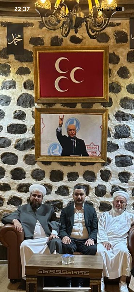 Şeyh Haznevi Ailesi Bizleri MHP Siverek İlçe Başkanlığımızda ziyaret ettiler…

Nazik ziyaretleri adına teşekkür ederiz… <a href="/E_SemihYalcin/">E. Semih Yalçın</a> <a href="/ismailozdemirrr/">İsmail ÖZDEMİR 🇹🇷</a> <a href="/profzuhaltopcu/">Prof.Dr. Zühal TOPCU</a>