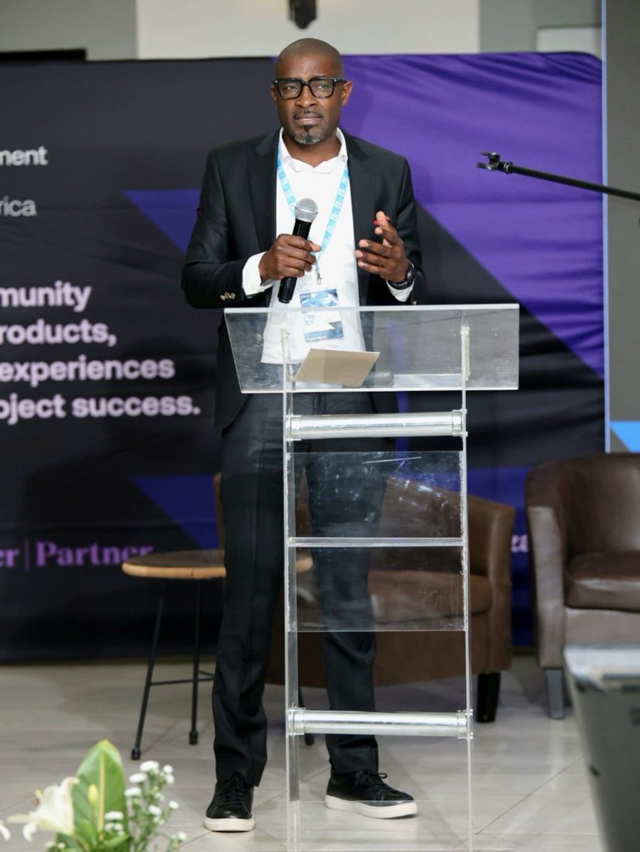 PMISouthAfrica's tweet image. Good strategy is clear &amp;amp; actionable. Bad strategy is all buzzwords, no bite. The key insight from #PMISummit2025? Failure comes from weak execution, not poor strategy. Success needs the right people, roles, and accountability. #ExecutionMatters #StrategyAndExecution