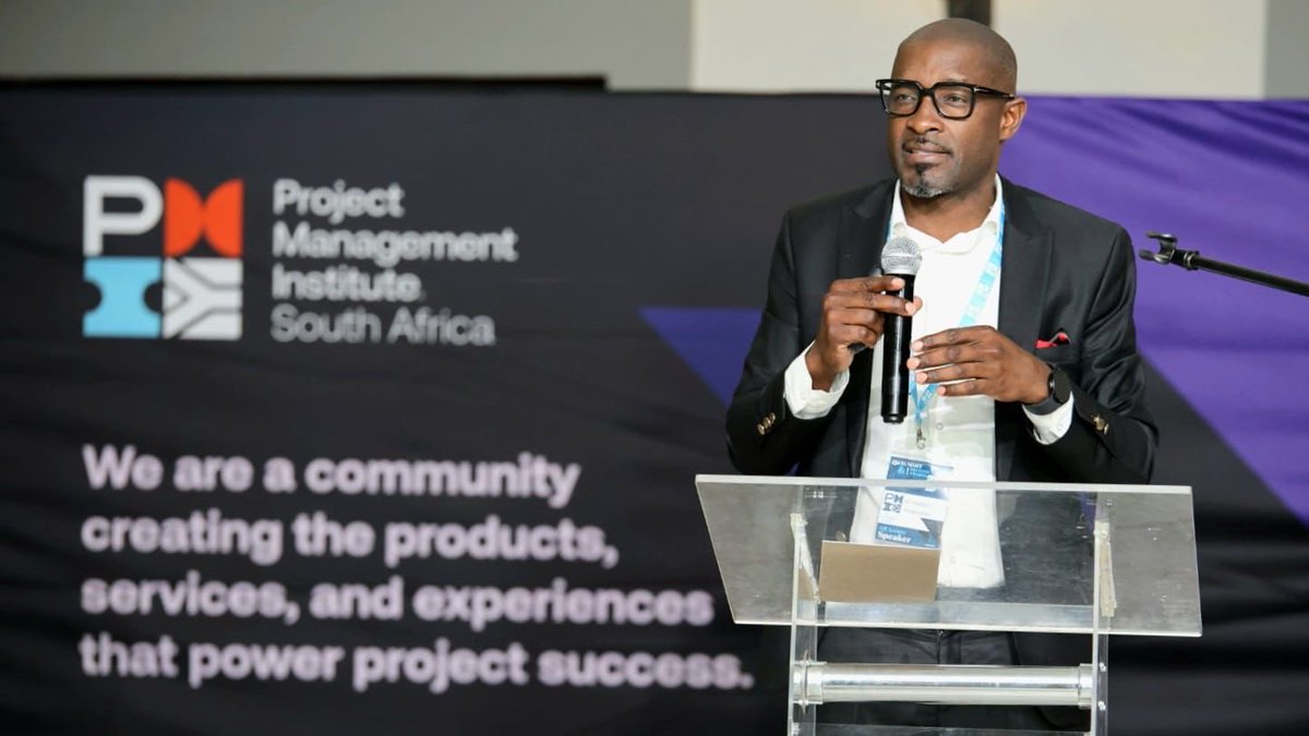 PMISouthAfrica's tweet image. Good strategy is clear &amp;amp; actionable. Bad strategy is all buzzwords, no bite. The key insight from #PMISummit2025? Failure comes from weak execution, not poor strategy. Success needs the right people, roles, and accountability. #ExecutionMatters #StrategyAndExecution