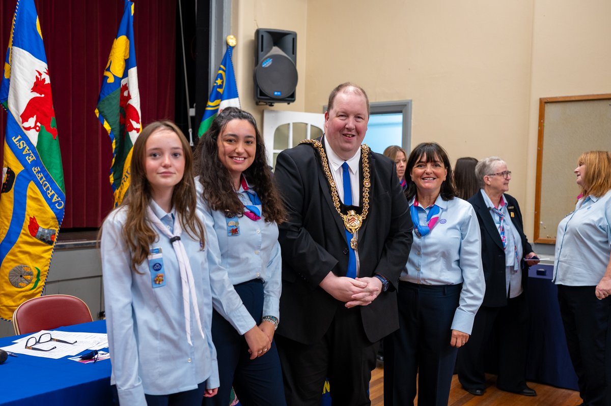 JayneCowan's tweet image. I was pleased to join @Adrian1Robson at the @GuidingCymru @Girlguiding #CardiffandEastGlamorgan AGM today in #Cardiff. 

I was asked to become an ambassador for this wonderful organisation more than 20 years, and have seen how the movement has grown and keeps offering young…