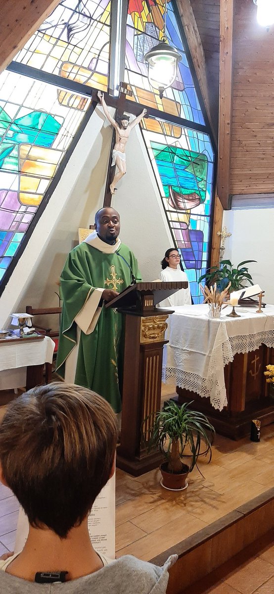 🙏Première messe des familles de l'année scolaire à Sainte Dévote ce samedi 4 octobre.