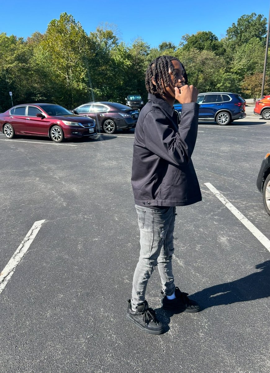 Smb daughter need to stay down for me rq we rey run up dog shit‼️