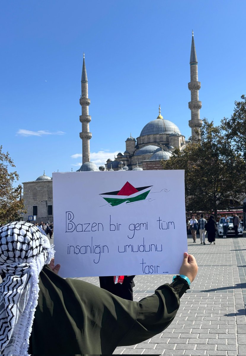 Mahberu_'s tweet photo. Bazen bir gemi tüm insanlığın umudunu taşır... https://t.co/2g9sAei2L3