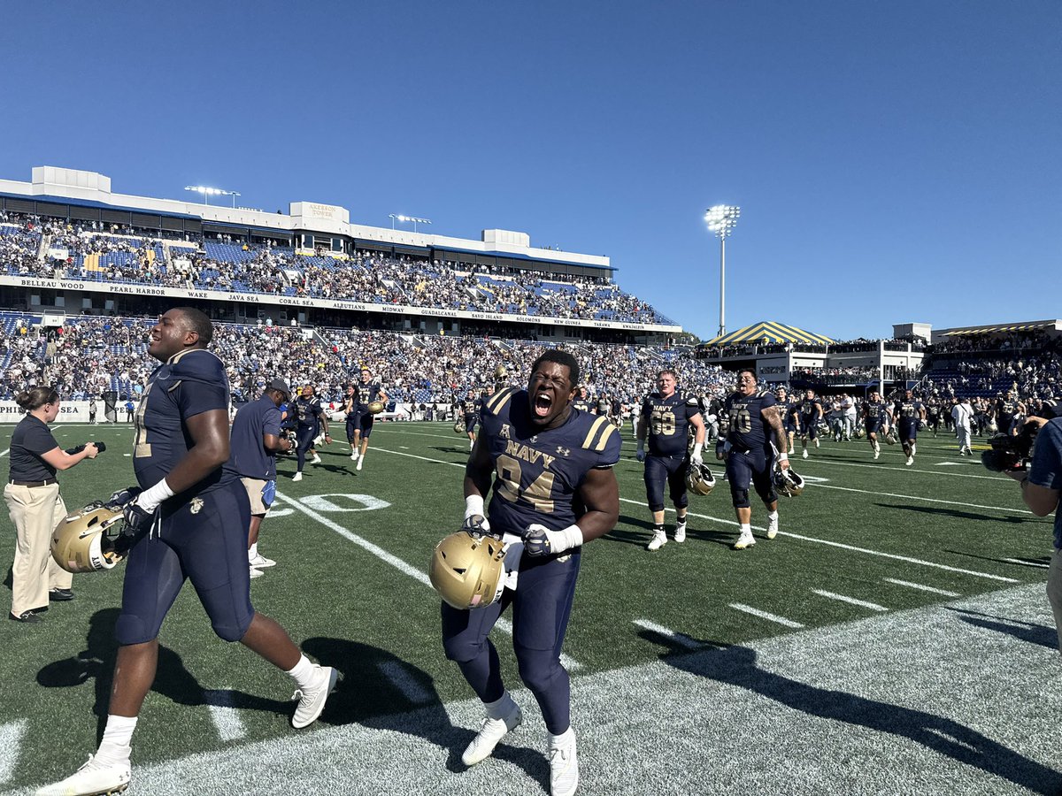 NavyAthletics's tweet photo. First step in retaining the CIC☑️

#GoNavy | #BeatAirForce https://t.co/XqRX612vDP