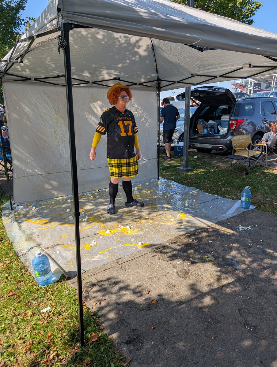 WeStillTailgate tweet media