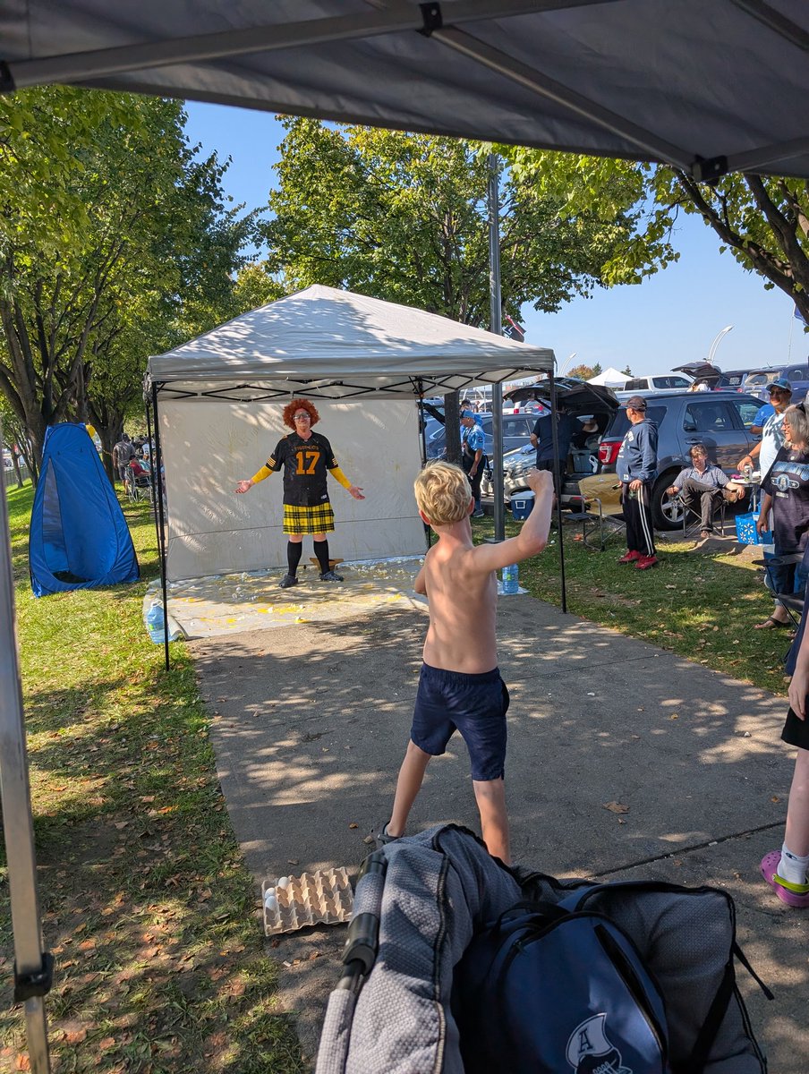 WeStillTailgate tweet media