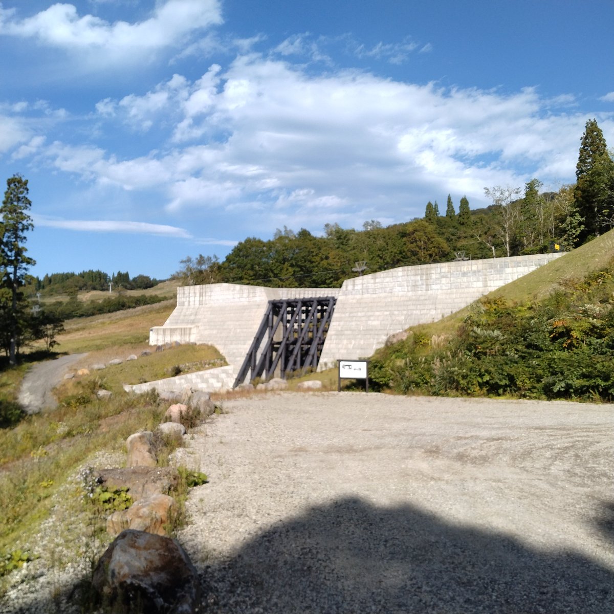 tomo69rock's tweet image. 昨日は🏕️ひさーしぶりのSSで🚲　＃田沢湖スキー場　ride👊10月と言えばSinglespeedだな🎶岩岳の　＃SSWC　から十年経つなぁ…
＃秋田　＃MTB