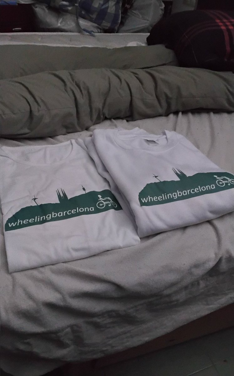 Ropa preparada para mañana estrenarla en la festa de la bicicleta